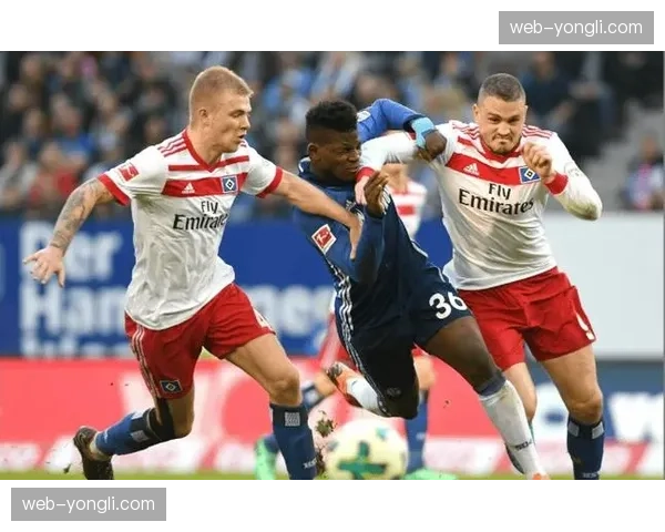 昂热0-2不敌洛里昂,主队本赛季首次在主场被对手的高位压迫完全限制,零射正