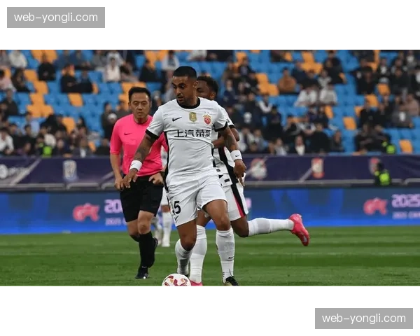 莱比锡体育总监艾贝尔接受《踢球者》采访，谈球队夏窗重建计划