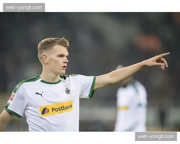 通讯:回顾帕夫洛维奇在拜仁的处子赛季,从梯队到主力后腰的飞跃